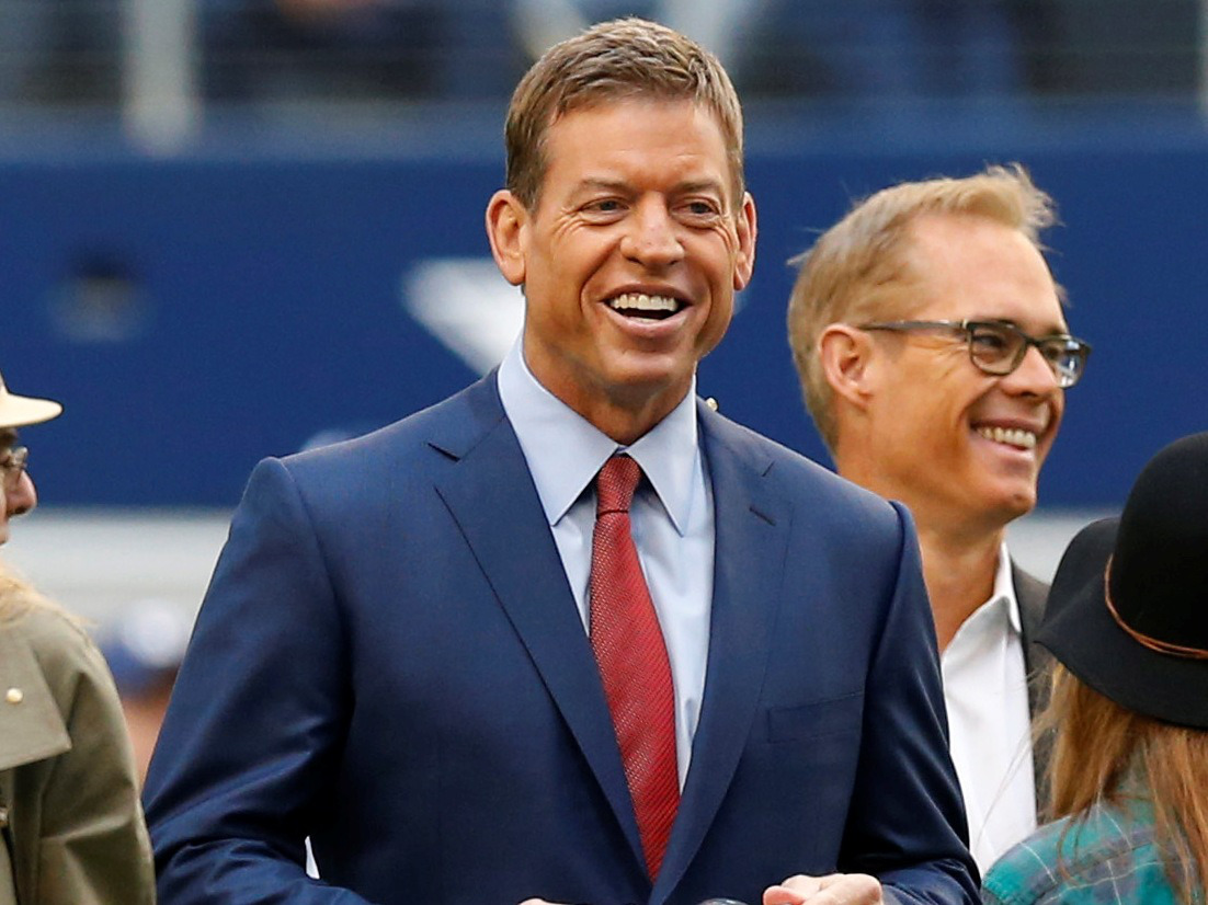 Troy Aikman offers Tom Brady broadcasting advice for Fox move