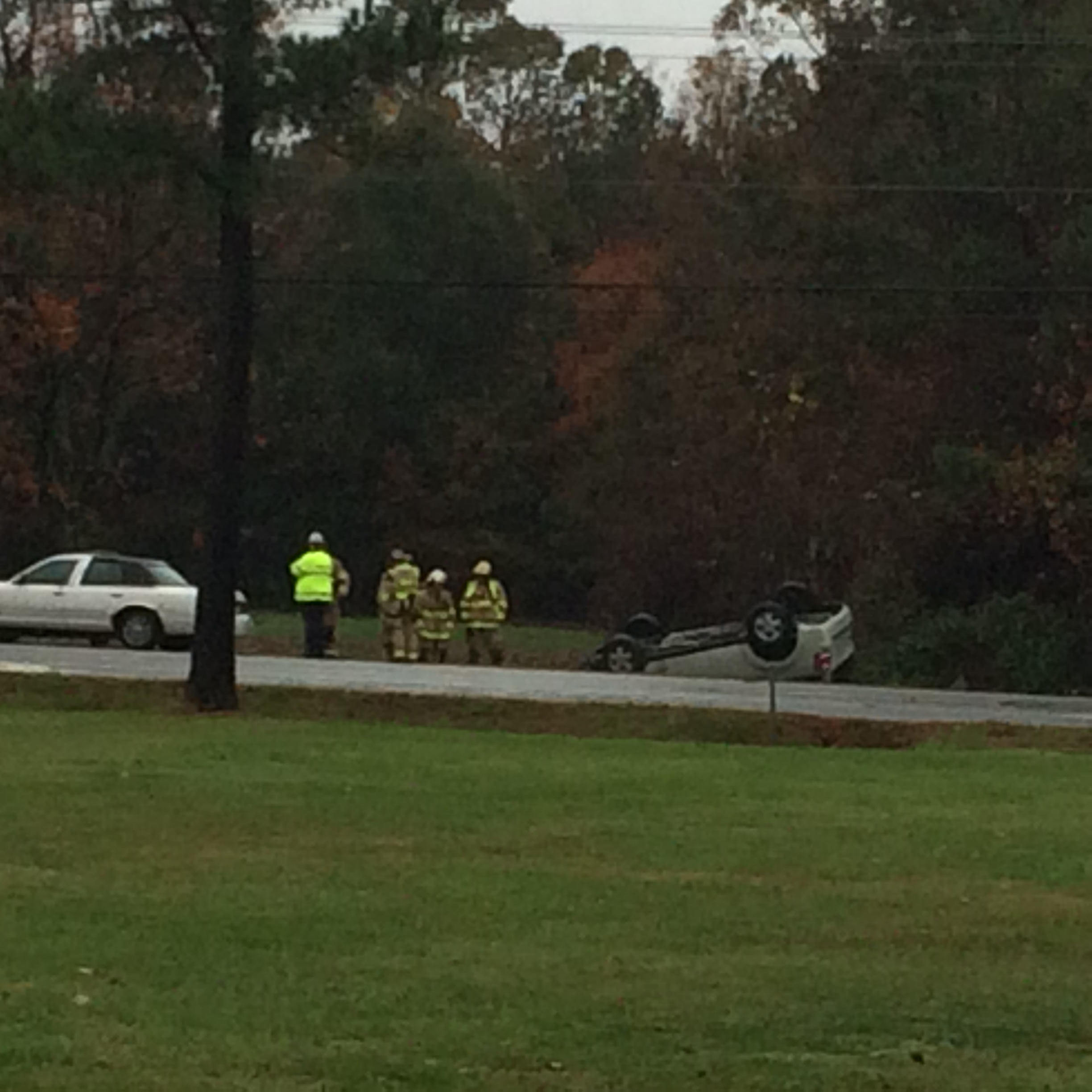 1 injured in Suffolk rollover crash