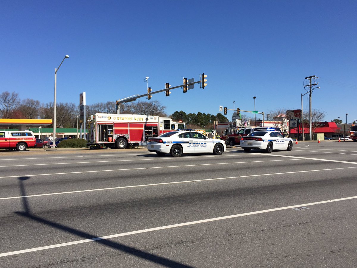 Two injured in car crash on Mercury Blvd in Newport News