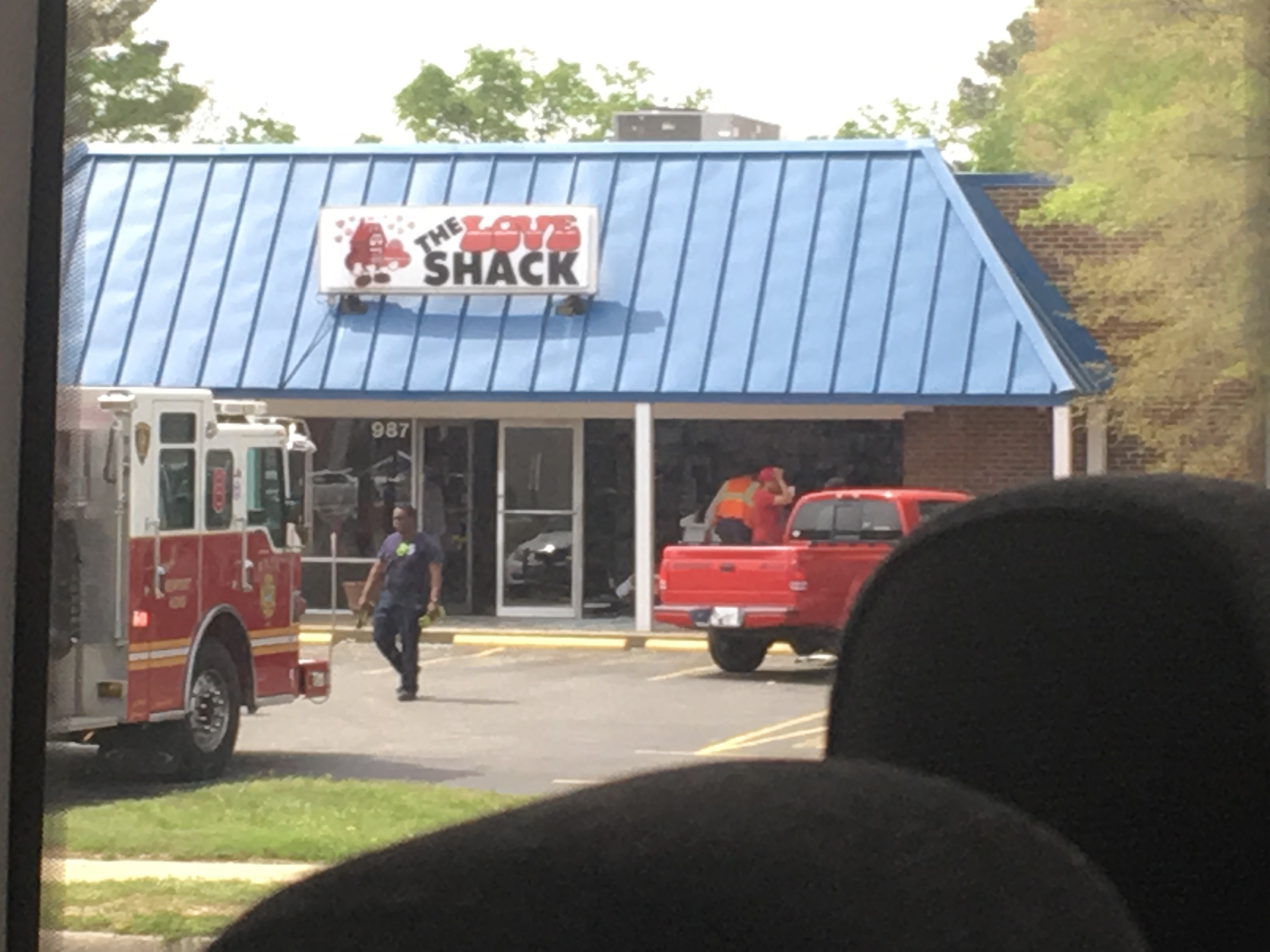 Car crashes into Newport News adult entertainment store | 13newsnow.com