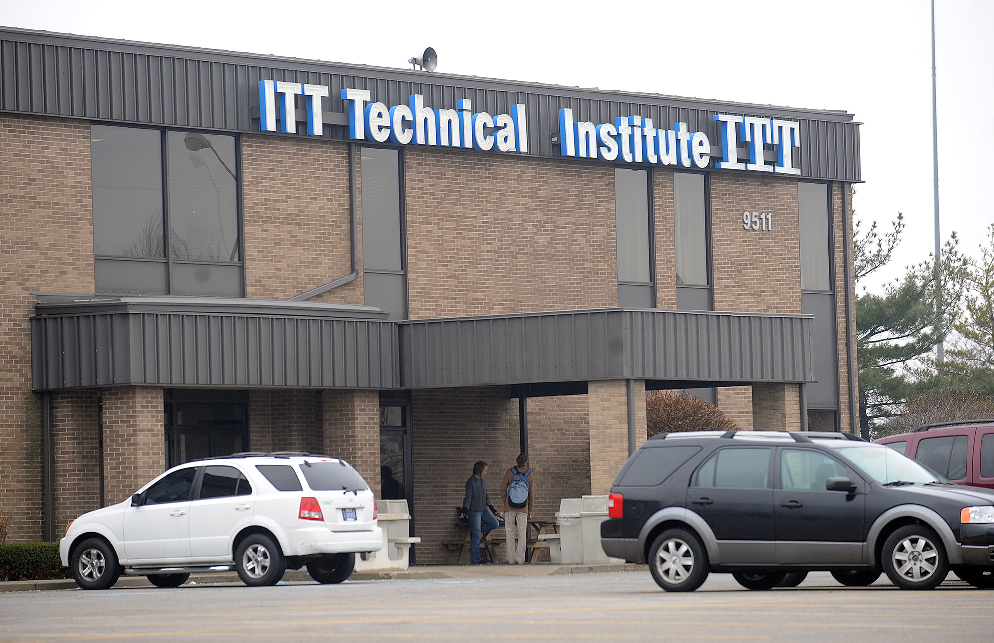VA warns GI Bill users about ITT Tech problems | 13newsnow.com